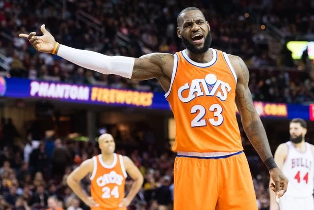 詹姆斯(LeBron James)面對訪問,表示自己感覺很好,且只想贏球。圖/資料照片
