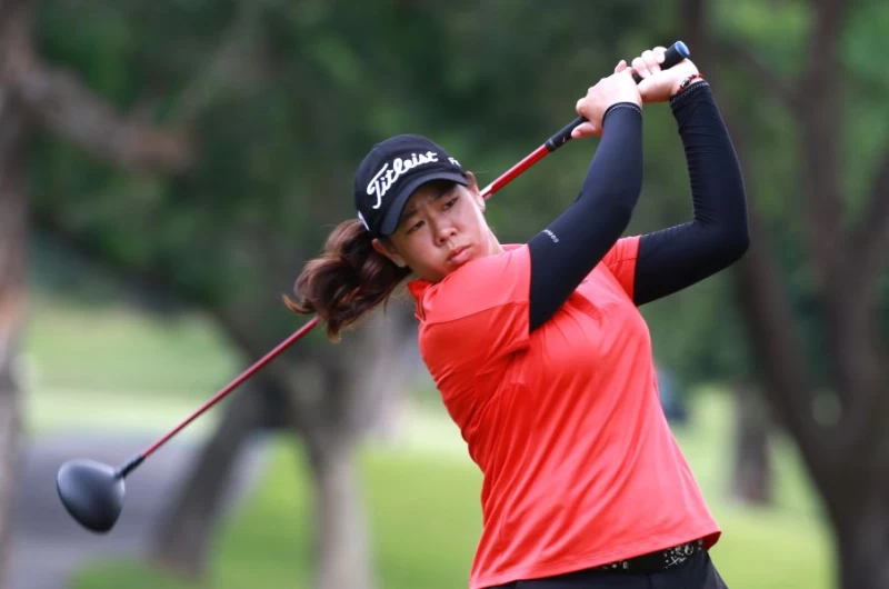 黃靖(-8)兩回合以落後一桿暫時並列第三。圖/大會提供