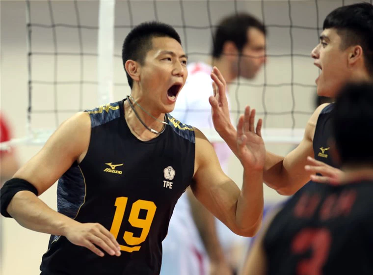 中華男排隊隊長陳建禎(左)。圖／FIVB。