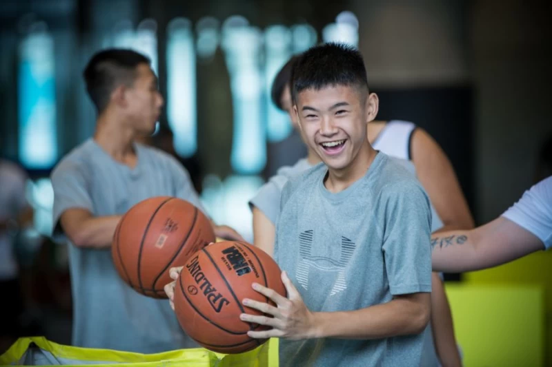 中區高中生歡喜參加徵選會。圖/創異國際行銷提供