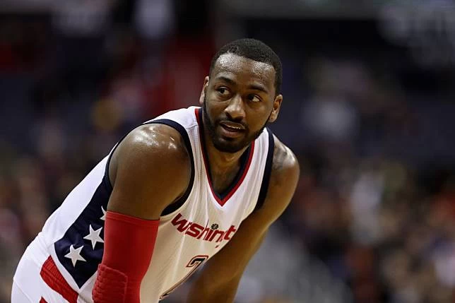 消息人士爆料,華盛頓巫師向隊上先發控球後衛沃爾(John Wall)提出4年1.7億美元(約52億台幣)的報價要求續約。圖/資料照片
