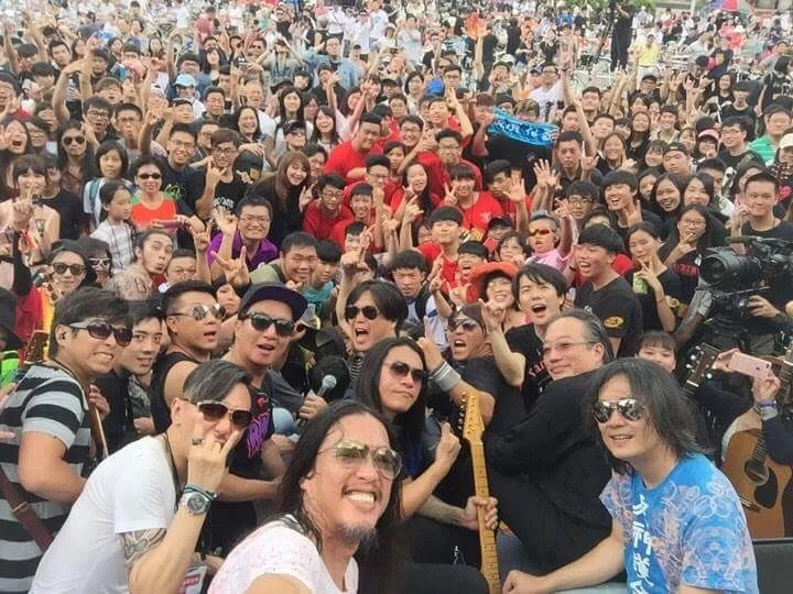 千人大自拍,為2017搖滾世大運畫下完美的句點=歐