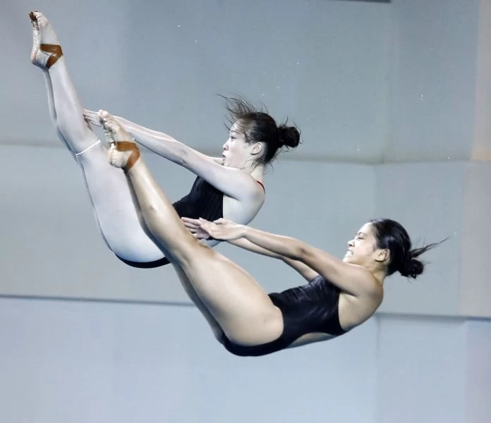 馬來西亞選手JASMINE_LAI_PUI_YEE(左)在世大運測試賽女子三米雙人跳板拿下好成績。圖/大會提供