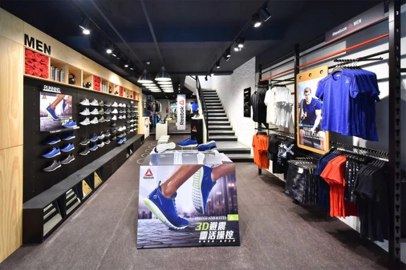 峨嵋店一樓:男性健身。