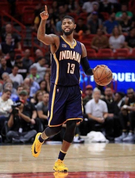 NBA球星喬治(Paul George)受訪時談到,在被交易到奧克拉荷馬雷霆前,印第安納溜馬曾和金州勇士討論,用他交易射手湯普森(Klay Thompson),但被否決。圖/資料照片
