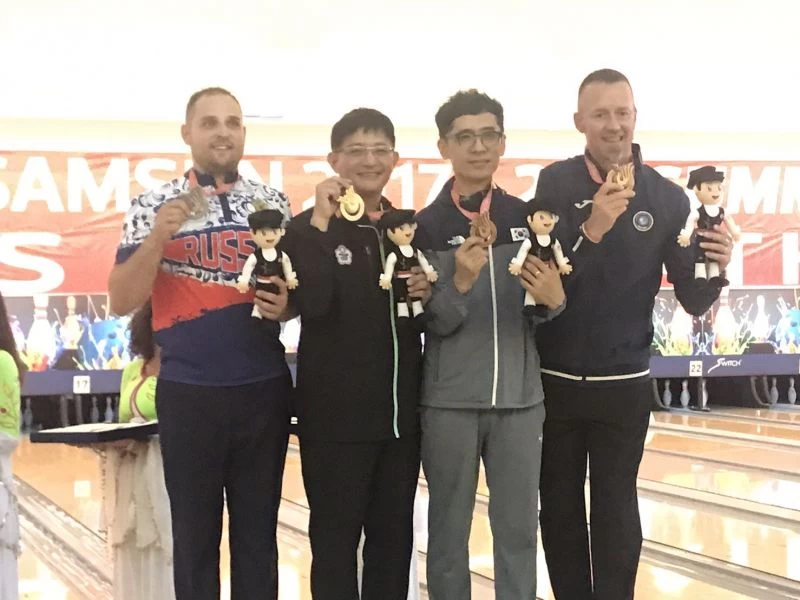 保齡球選手張立孝為我國聽障奧運摘下首金。中華民國聽障者體育運動協會提供