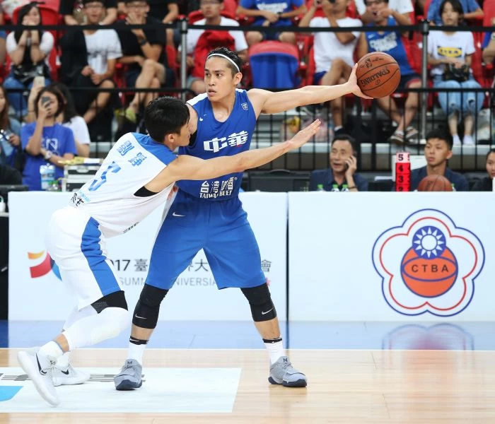 中華藍隊在延長賽以87比83險勝中華白隊。圖/中華籃協提供