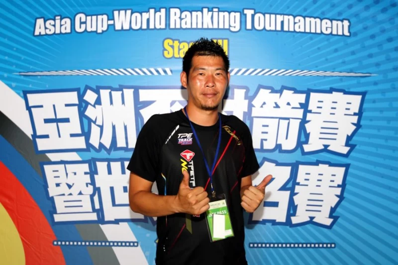 37歲的陳鴻傑今年剛自國體大畢業,並以榜首考上研究所。林嘉欣/攝影。