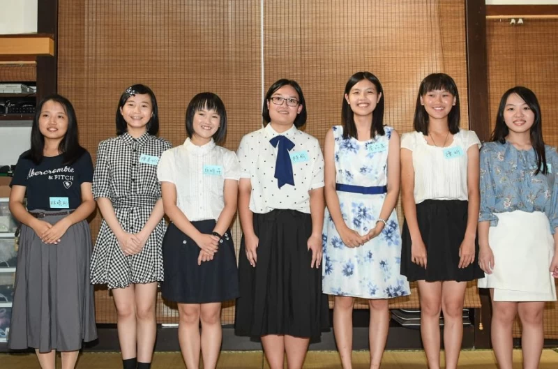 2017業餘女選手(左起)林曉彤、陳美帆、白昕卉、林明、詹品家、陳昕、黎臻。圖/主辦單位提供