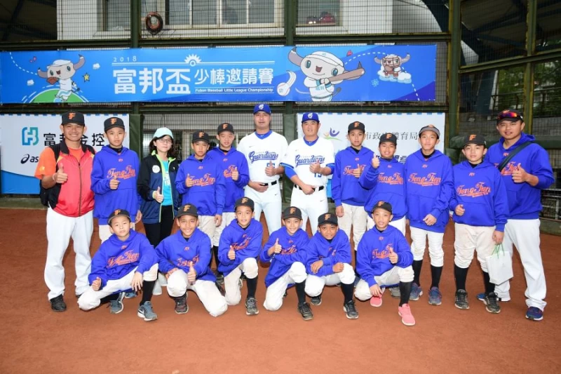 46小時關門賽事,選手需克服睡意於凌晨出發,生理及心理皆面臨巨大挑戰。圖/Columbia提供