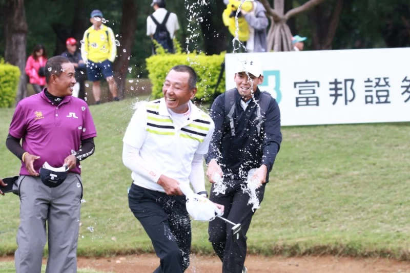 台灣UTMB代表團將與各國萬名選手共同征服白朗峰。圖/Columbia提供