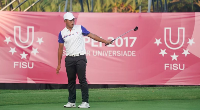 中華男子隊俞俊安以三回合總桿低於標準桿九桿的207桿與隊友劉永華暫並列第三。台北世大運組委會提供