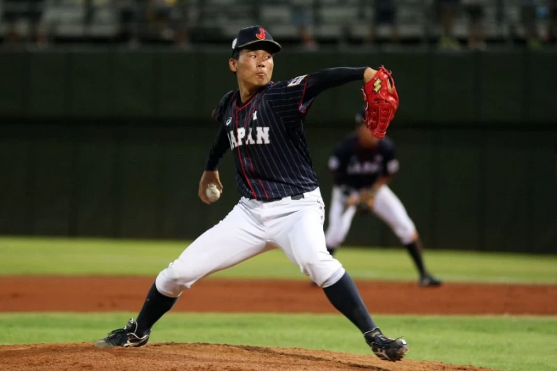 日本中繼投手栗林良吏三局飆四次三振未失分。圖/2017世大運組委會提供