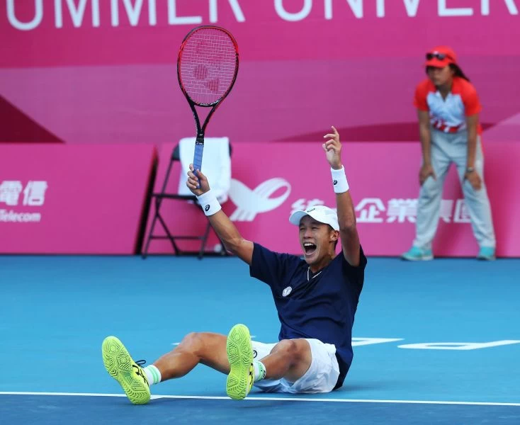 莊吉生成為台灣第二位世大運男單球王。李天助攝