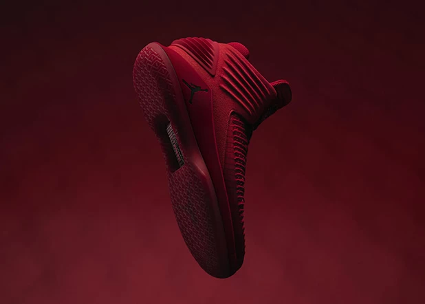 Air Jordan XXXII “Rosso Corsa” 。Nike提供