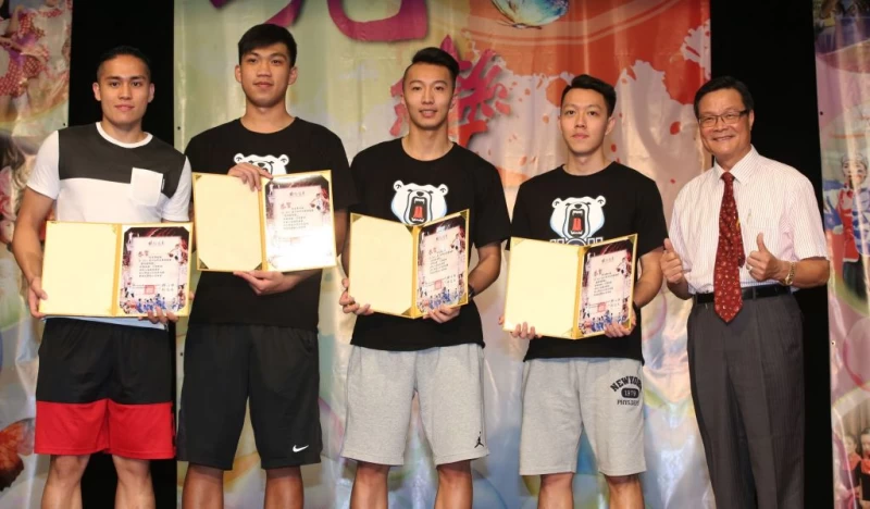 陳盈駿、黃泓翰、簡祐哲和劉人豪(左至右) 。李天助攝