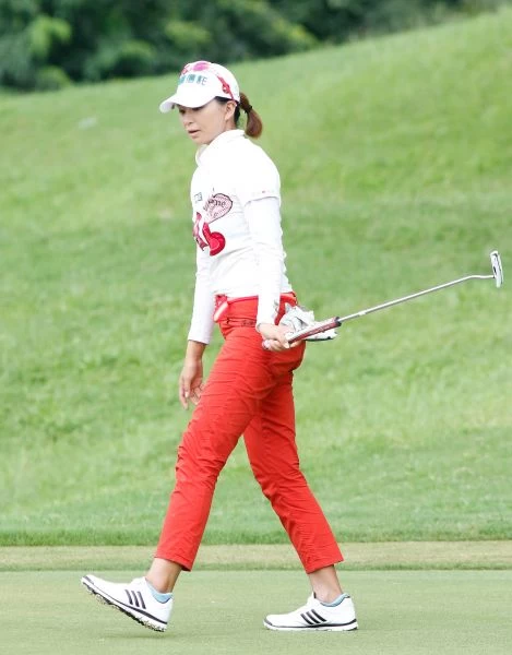 郭艾榛兩回合總計143桿(-1)，暫時並列第三。圖/大會提供