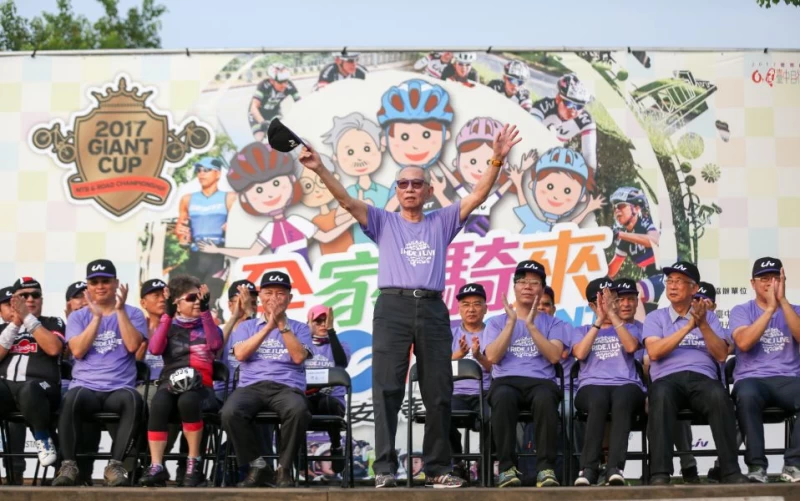 巨大集團創辦人劉金標也到場向車手加油。捷安特提供