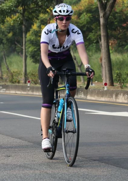 TVBS主播夏嘉璐也親自下場挑戰50K。捷安特提供