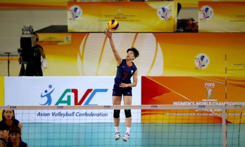 曾琬羚發球。圖／AVC。