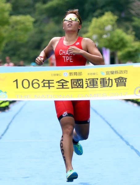 張嘉家在全運鐵人賽女子組三連霸。林嘉欣/攝影。