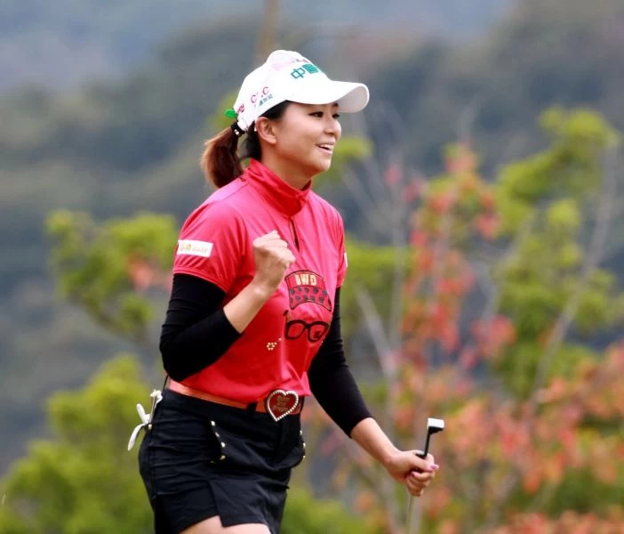 第二回合郭艾榛71.72兩天成績以(-1)排名並列第13名晉級決賽。