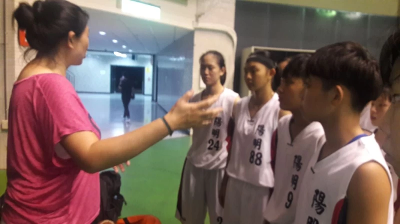 陽明女教頭李台英肯定子弟兵打出快準駭的球風。