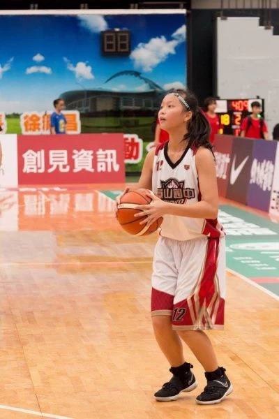 員山射手卓妤倢伺機出手。