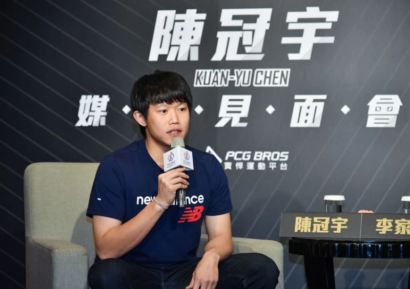 陳冠宇於媒體見面會上暢談自己今年球季的表現。圖/寶悍運動平台提供