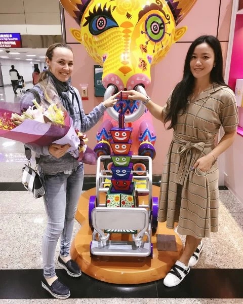 辛吉絲(左)跟詹詠然一同來到台灣。華妍提供