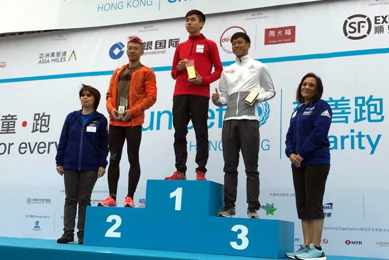 陳秉豐香港聯合國慈善路跑賽拿下男子十公里組總一。陳秉豐/提供。