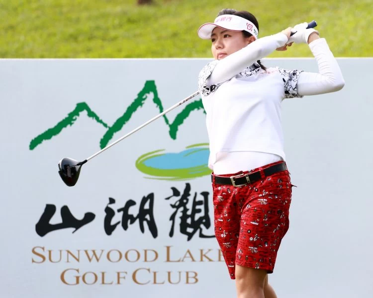 2017港都會女子公開賽第一回合蔡佩穎67桿(-5)暫並列第一(鍾豐榮攝影).