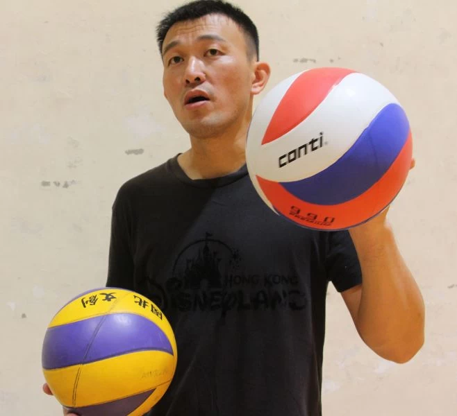 球一到手，林顯丞就明顯感受到Conti 990球的不同。梁紀淳攝