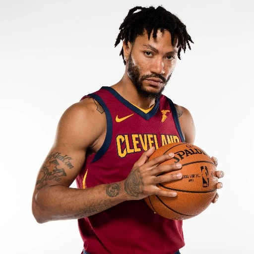 羅斯在團隊投籃練習前先向隊友們致歉。圖/@drose twitter