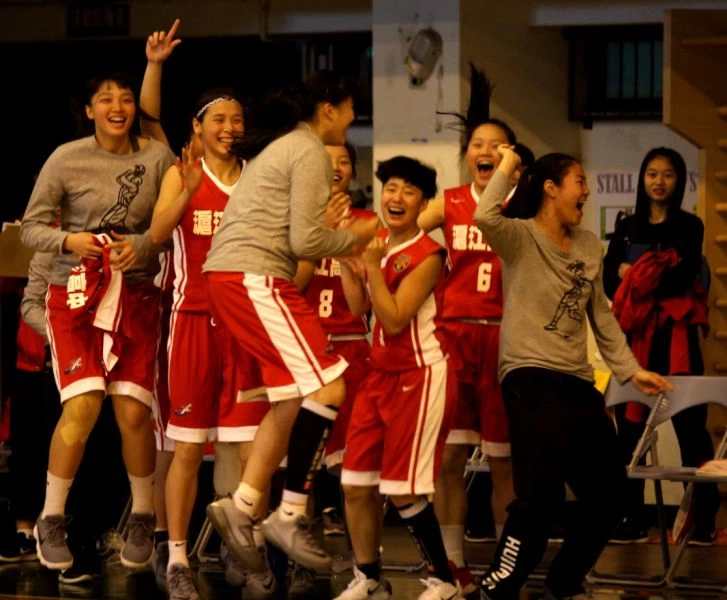 滬江喜慶1分險勝。