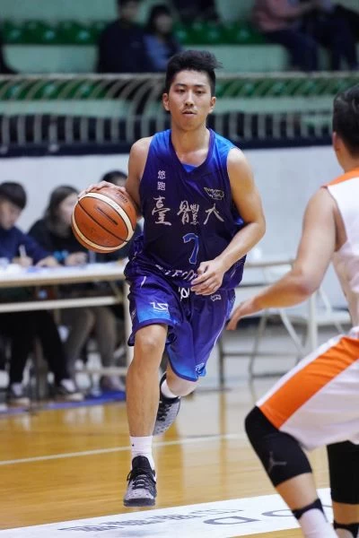 台體大張耕淯攻下29分11籃板,2度「雙十」。
