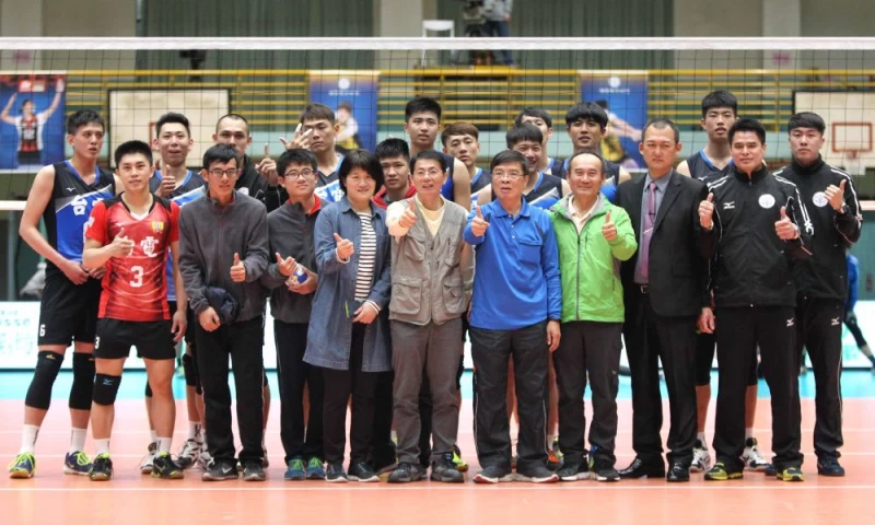 台電男排寫下企排例行賽單季最長的18連勝、跨季37連勝的驚人紀錄。林嘉欣／攝影。