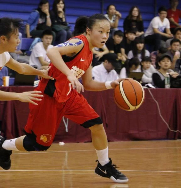 苗商廖怡婷拭乾淚水三分4投中3飆進生涯新高32分.。