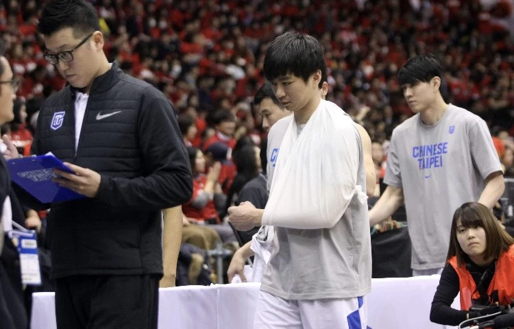 張博勝本季報銷。 李天助攝