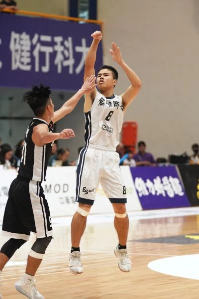 高雄師大陳佳澤跳投。圖/UBA提供