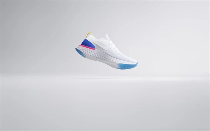  Nike Epic React Flyknit首發兩款配色(白色款)。圖/NIKE提供