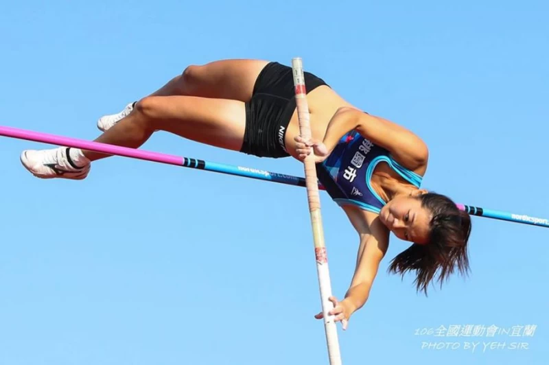 沈怡如走出膝蓋受傷陰影，以3.93公尺躍居歷年第三傑。資料照片 葉慶年／提供。