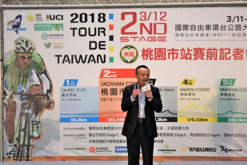 美傑仕總裁陳睿豐（右）現身會場擔任頒獎人。圖/海碩整合行銷提供