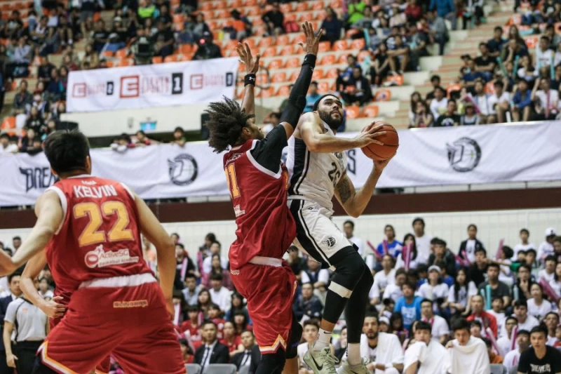 佛特本場戰績奮力攻下20分12籃板，仍不敵新加坡騰飛之師。圖/寶島夢想家提供
