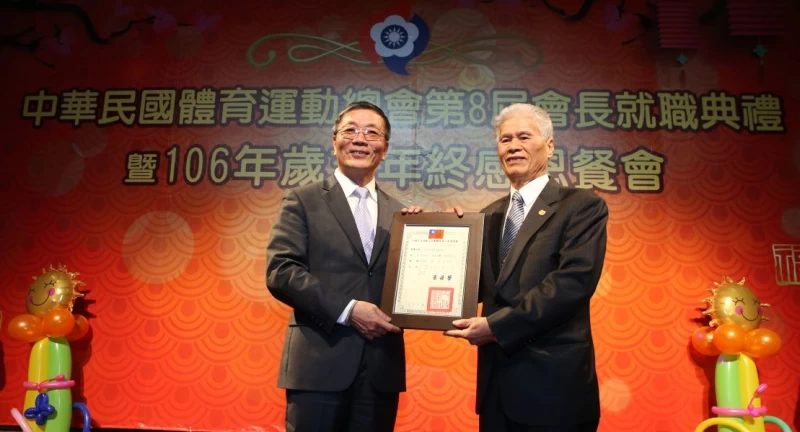 體育署長林德福(左)。李天助攝