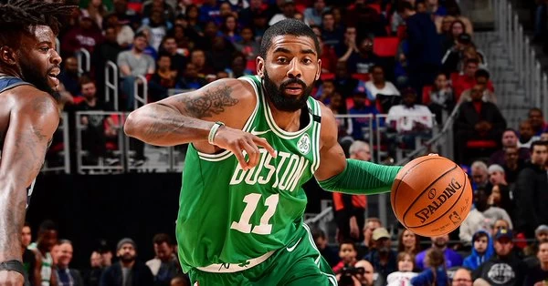 ▲綠衫軍球星厄文開刀治療左膝。(圖／@Celtics Twitter)