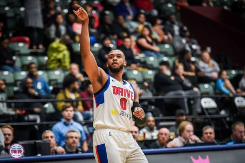 ▲NBA發展聯盟球隊大急流城驅動隊的26歲前鋒厄普蕭不幸離世。(圖/@MyNBAUpdate Twitter)