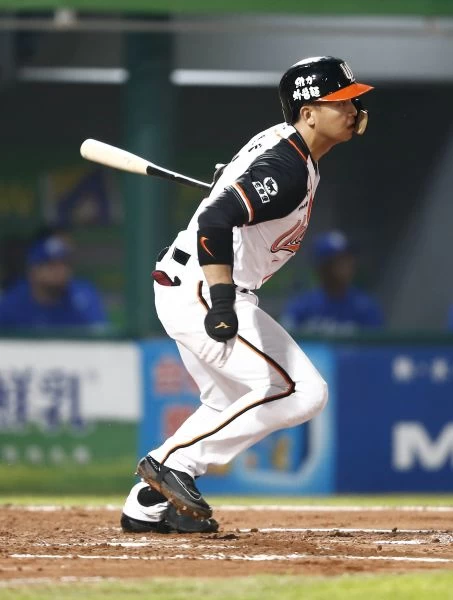郭阜林單場敲出雙響砲，李天助攝