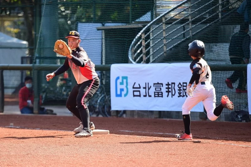 雙打冠軍由澳洲組合封王。海碩整合行銷提供
