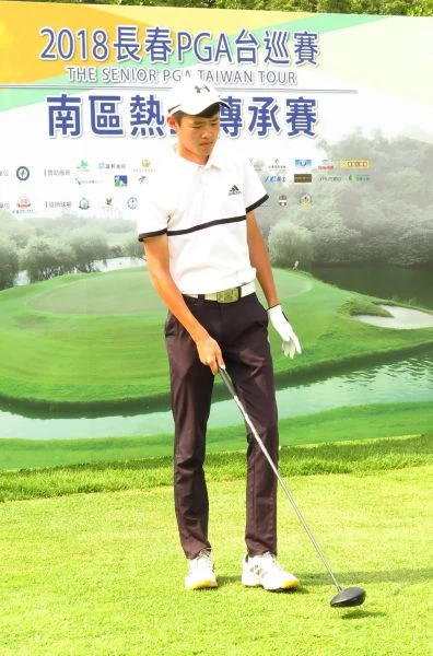 業餘小將林宸駒同為71桿。